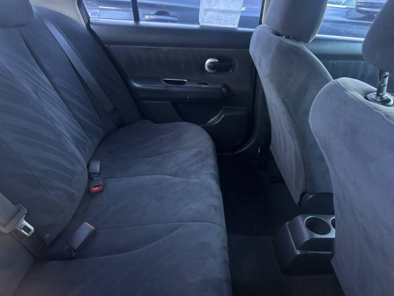 2008 Nissan Versa 1.8 S