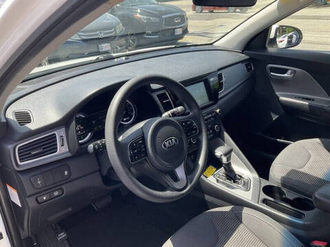 2017 Kia Niro LX