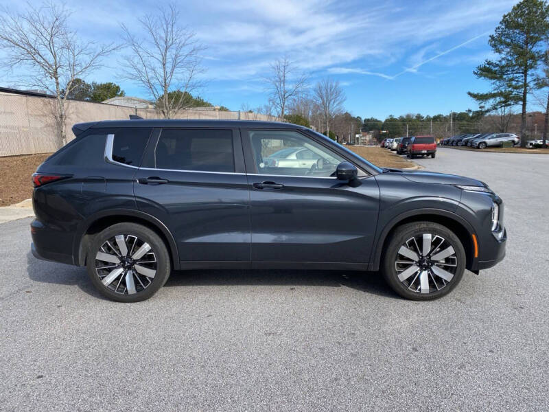 2025 Mitsubishi Outlander SE