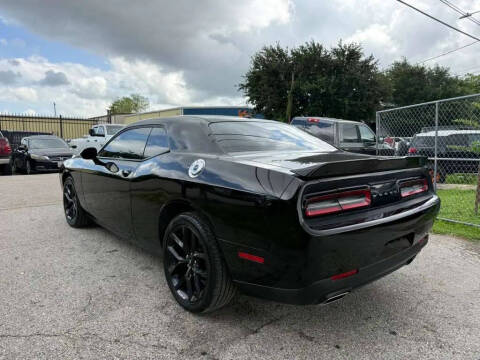 2019 Dodge Challenger SXT