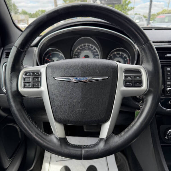 2013 Chrysler 200 Limited