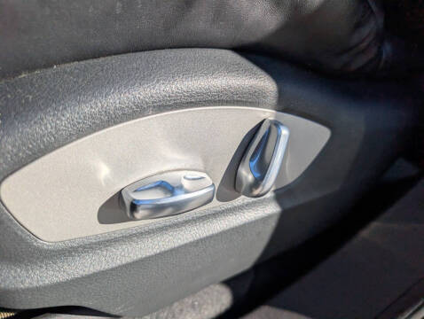 2017 Porsche Cayenne Platinum Edition