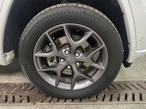 2021 Jeep Grand Cherokee 80th Anniversary Edition