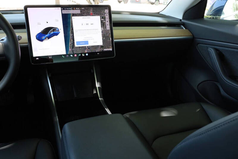 2019 Tesla Model 3 Standard Range Plus