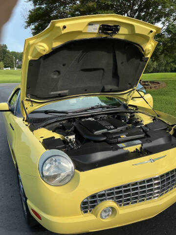 2002 Ford Thunderbird Deluxe