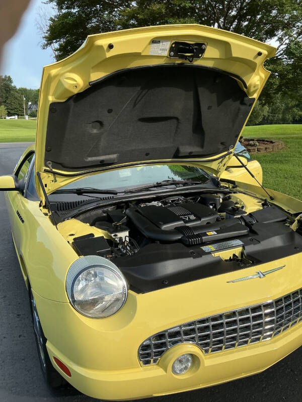 2002 Ford Thunderbird Deluxe