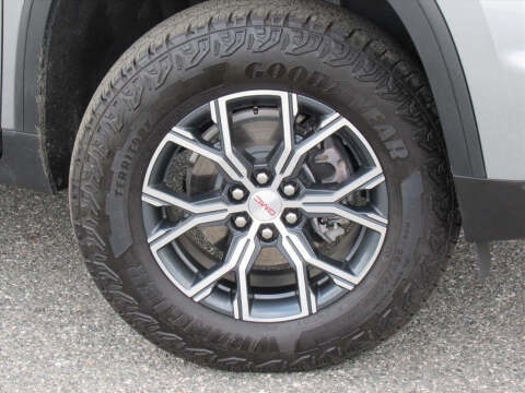 2024 GMC Acadia AT4