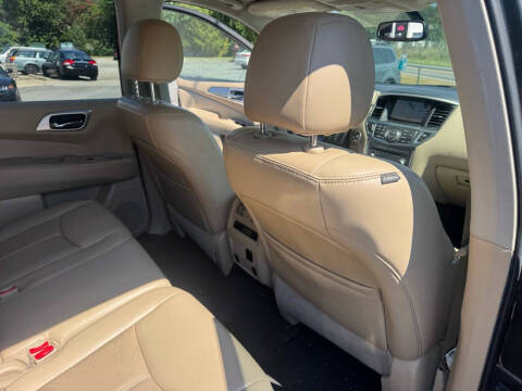 2017 Nissan Pathfinder S
