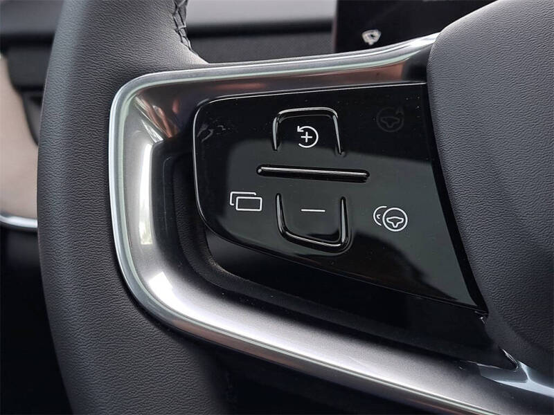 2025 Volvo EX90 Twin Performance Plus 6P