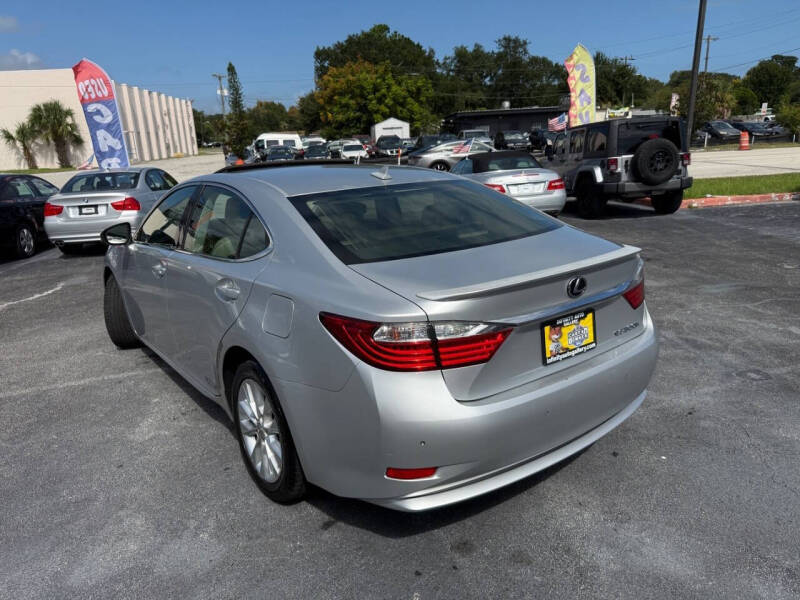 2013 Lexus ES 300h