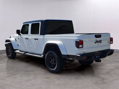 2022 Jeep Gladiator Willys