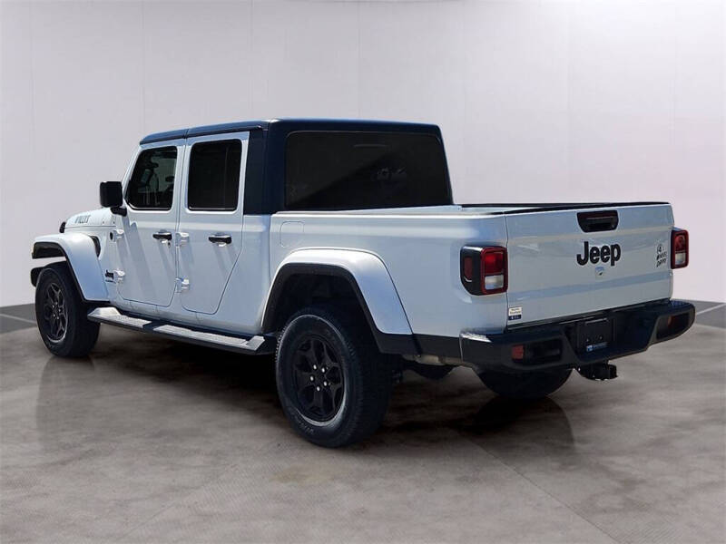 2022 Jeep Gladiator Willys