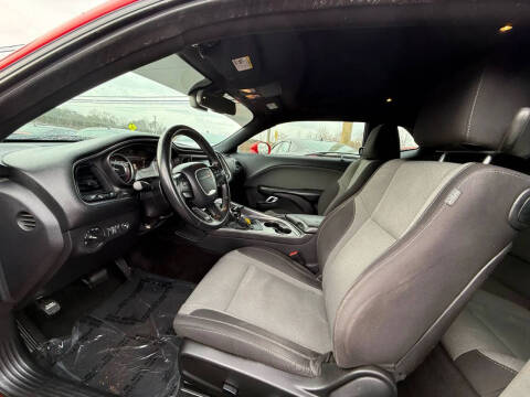 2015 Dodge Challenger SXT