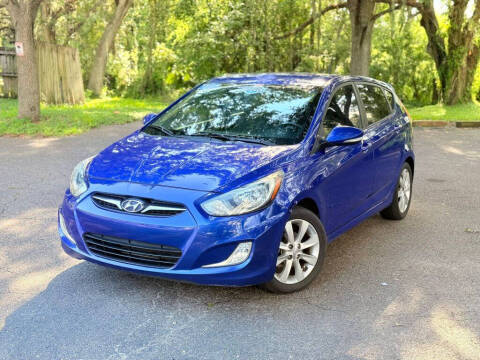 2013 Hyundai Accent SE