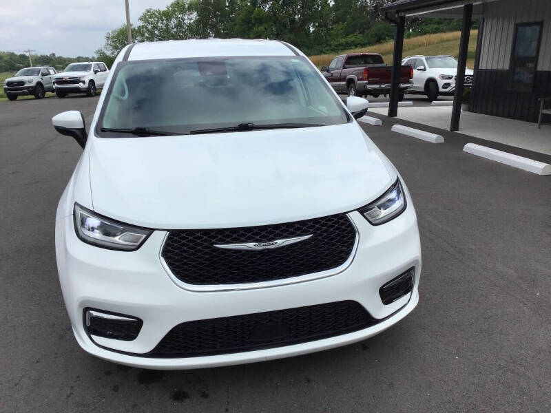 2023 Chrysler Pacifica Touring L