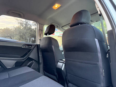 2015 Subaru Forester 2.5i