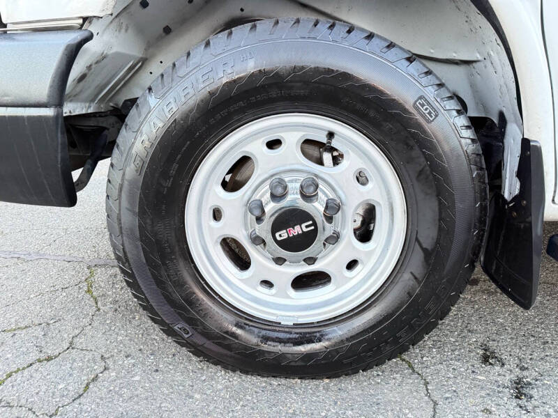 2016 GMC Savana 2500