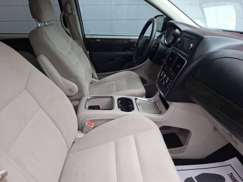 2015 Dodge Grand Caravan SXT Plus