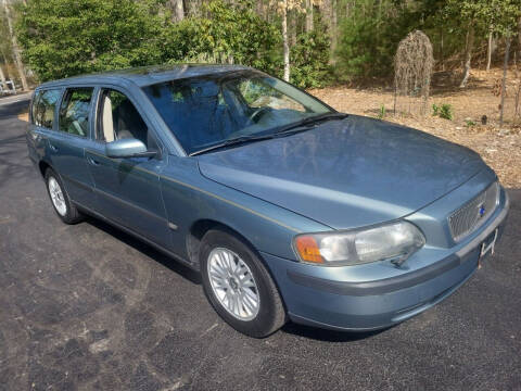 2004 Volvo V70 for sale at MY USED VOLVO in Lakeville MA