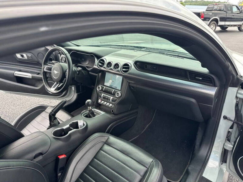 2021 Ford Mustang Mach 1