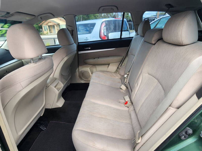 2013 Subaru Outback 2.5i