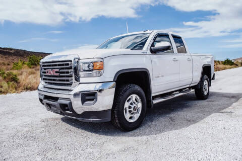 2015 GMC Sierra 2500HD for sale at Route 21 Auto Sales in Canal Fulton OH