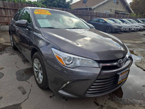 2017 Toyota Camry LE