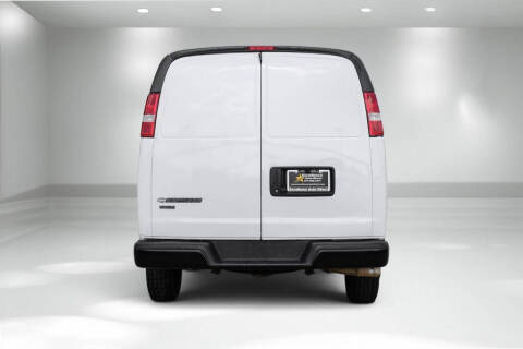 2023 Chevrolet Express 2500