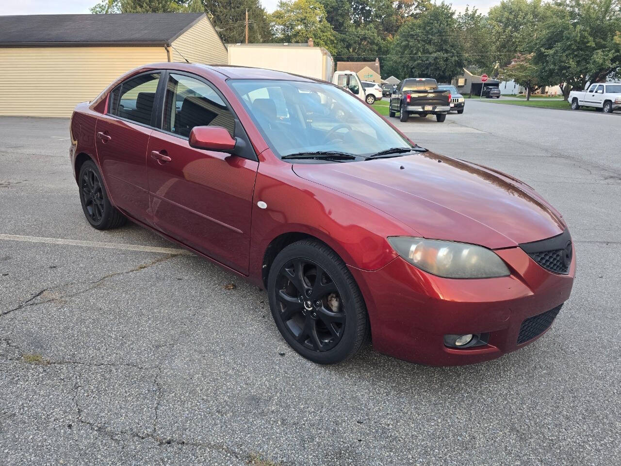 2009 Mazda Mazda3 for sale at QUEENSGATE AUTO SALES in York, PA