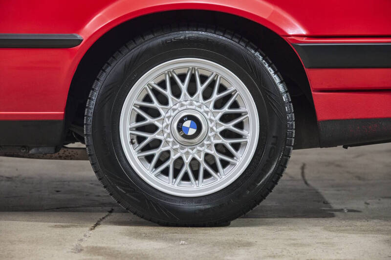 1991 BMW 3 Series 318is