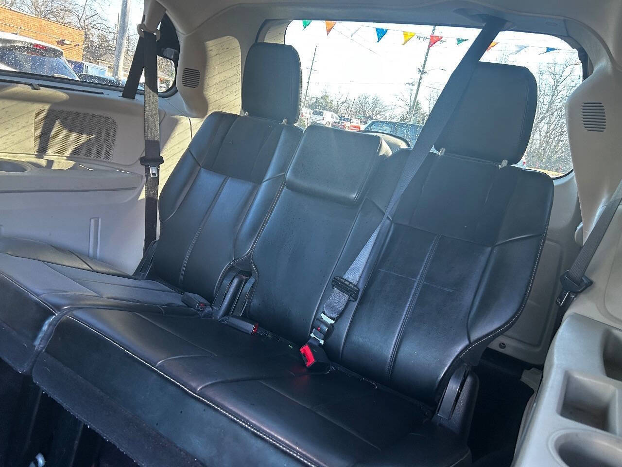 ChryslerTown and Country6