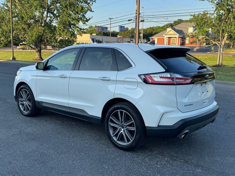 2020 Ford Edge Titanium