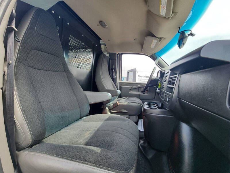 2025 GMC Savana 2500