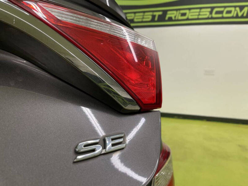 2017 Toyota Camry SE