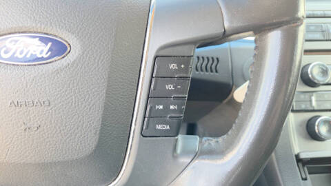 2011 Ford Taurus SEL