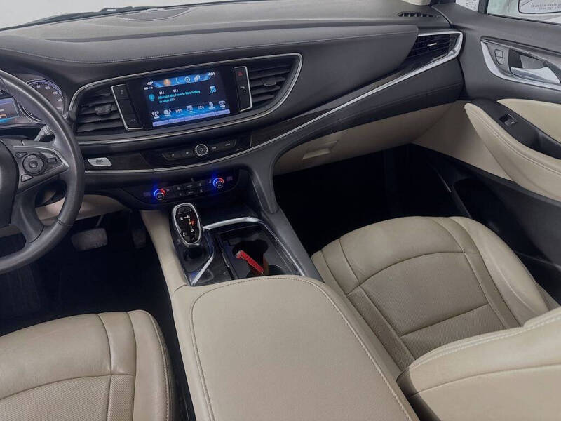 2018 Buick Enclave Essence