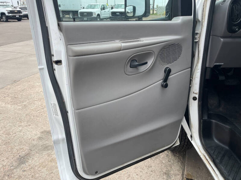2002 Ford E-450