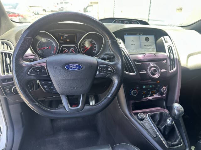 2017 Ford Focus ST