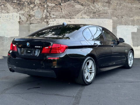 2016 BMW 5 Series 528i