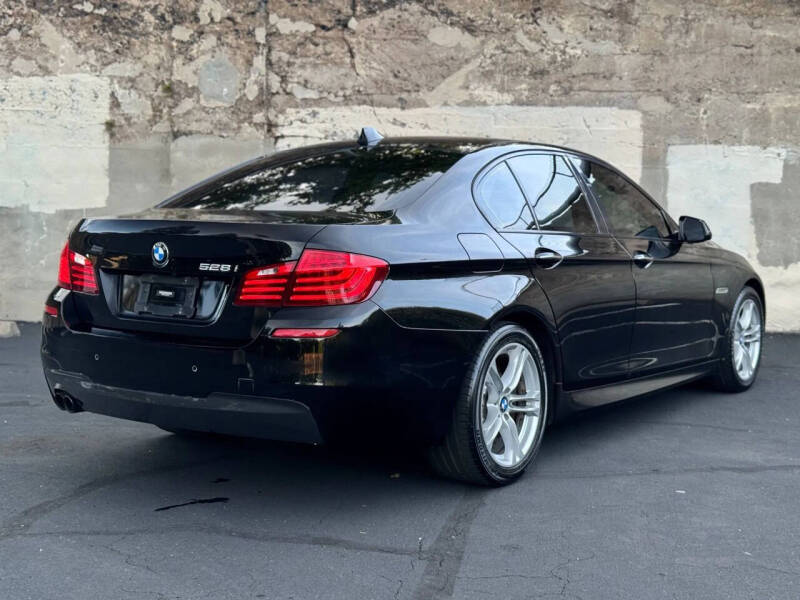 2016 BMW 5 Series 528i