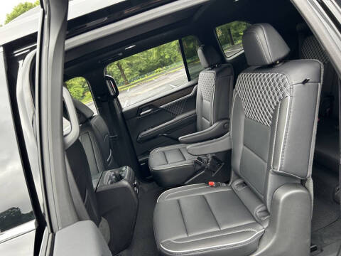 2025 GMC Acadia Denali