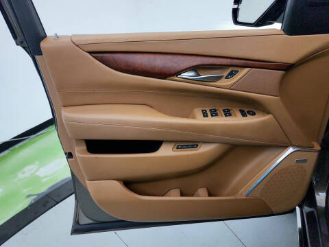 2016 Cadillac Escalade Platinum