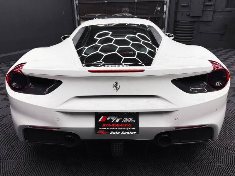 2016 Ferrari 488 GTB