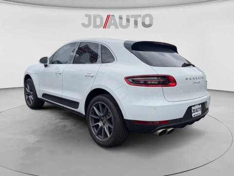 2015 Porsche Macan S