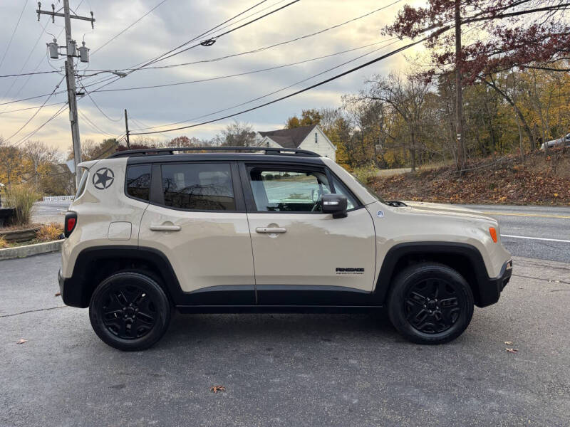 2017 Jeep Renegade Deserthawk