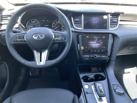 2025 Infiniti QX50 Pure