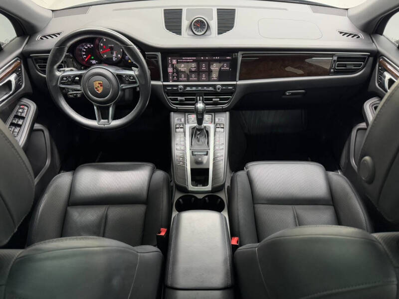 2020 Porsche Macan S