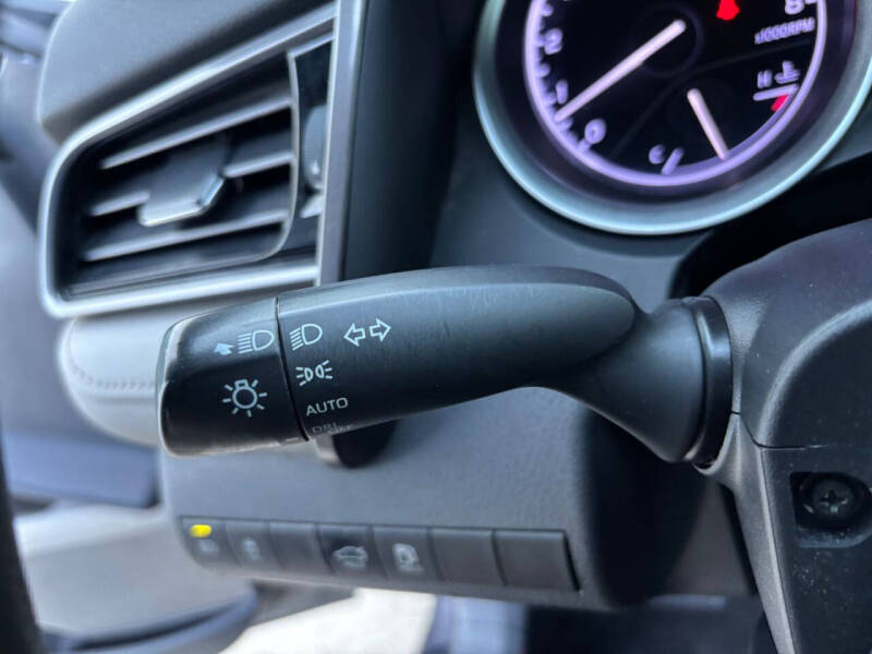 2022 Toyota Camry LE