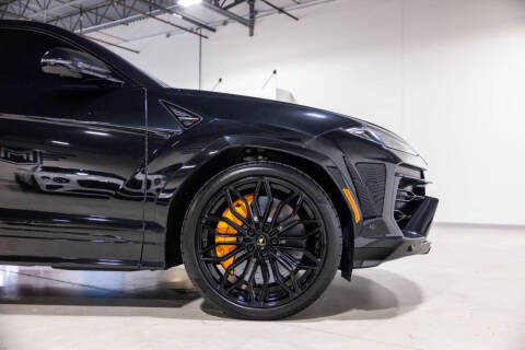 2025 Lamborghini Urus SE