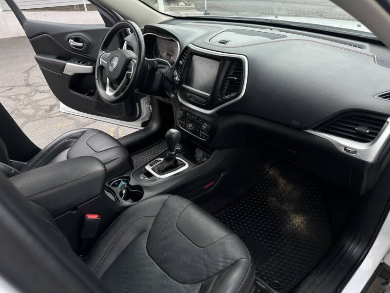 2018 Jeep Cherokee Trailhawk